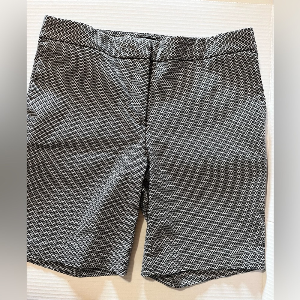 Mario Serrani Black and White Patterned Women's Shorts